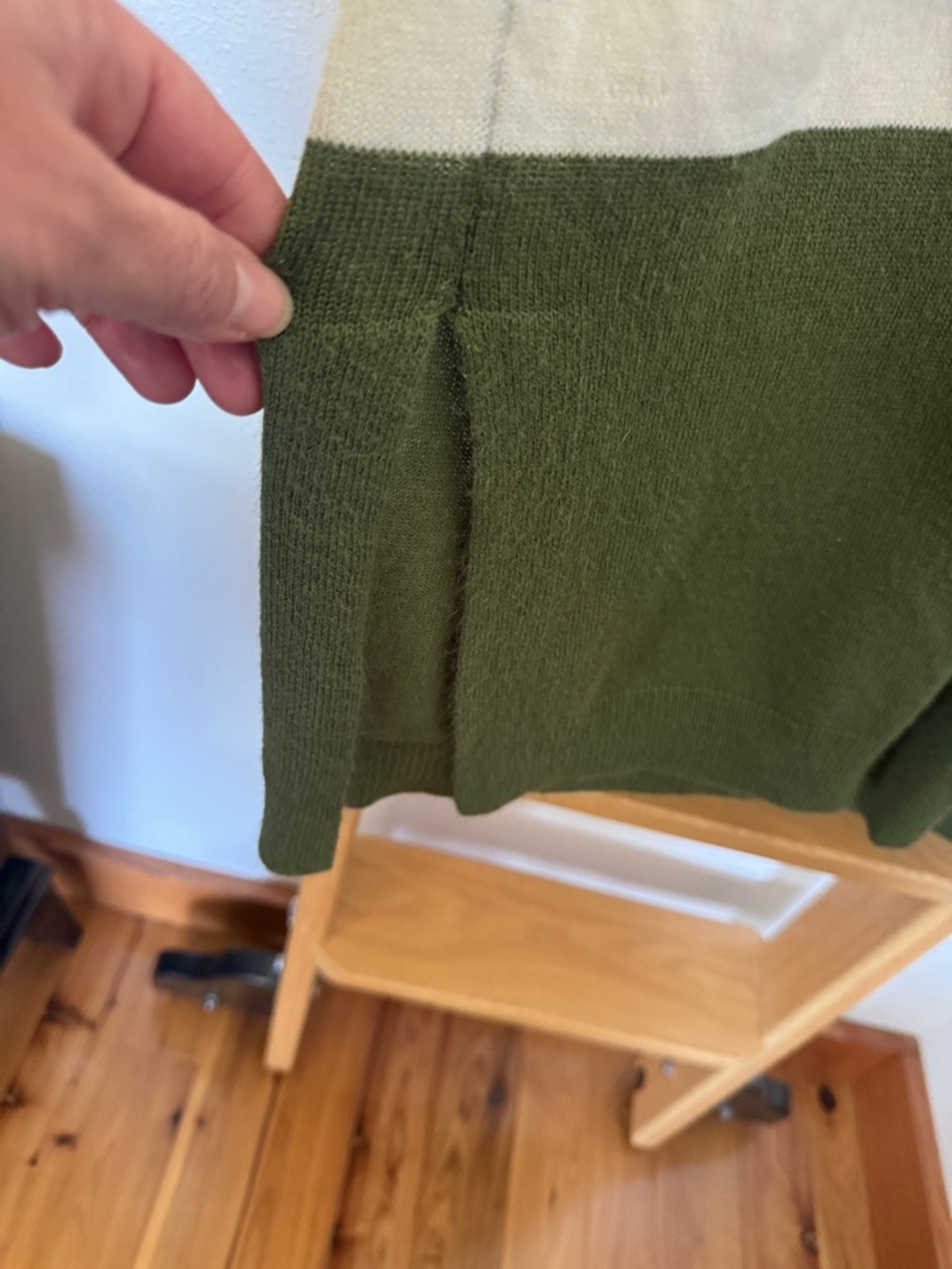 EUC Striped Open-Front Cardigan Sweater - Olive & Cream Acrylic Nylon pockets - Picture 4 of 7